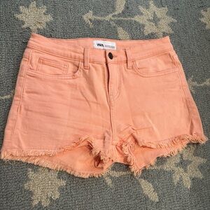 Zara Women’s Frayed Jean Shorts Coral Peach Mid Rise